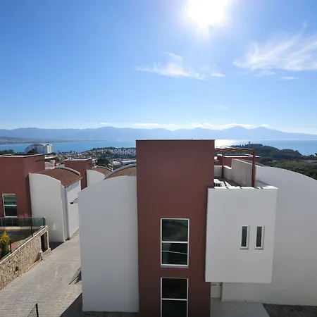 Ada Villa