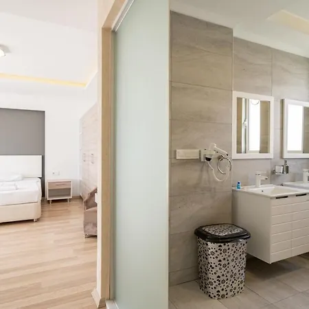 Ada * クシャダス