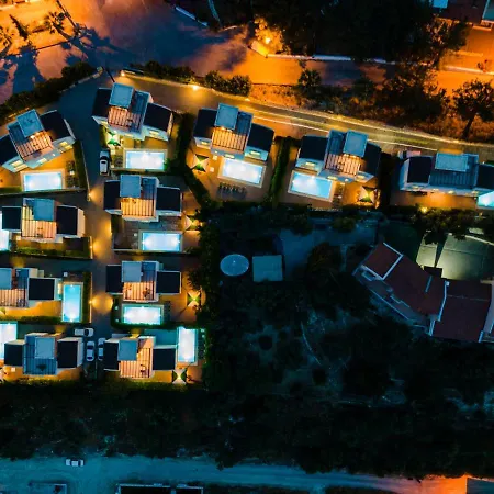 Ada * クシャダス